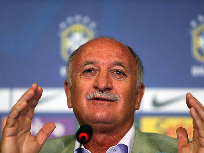 epa04069307 Brazilian national soccer team head coach Luis Felipe Scolari gestures during a press conference in Rio de Janeiro, Brazil, 11 February 2014