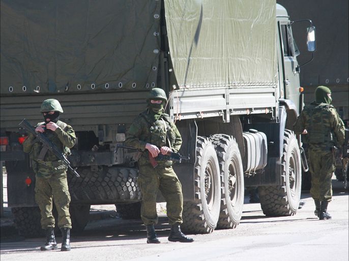 القوات الروسية ترابط في مكان قريب من القاعدة الأوكرانية