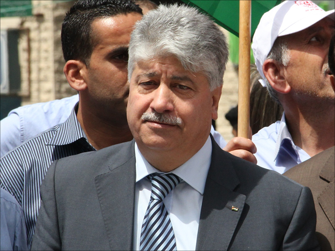مجدلاني: منظمة التحرير ليست ضد أي اتفاق يخفف معاناة أهل غزة (الجزيرة)