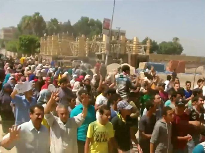 مظاهرات في مدن مصرية عدة تندد بالانقلاب العسكري، وتطالب بالإفراج عن كل المعتقلين السياسيين.