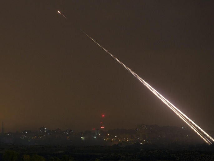 حماس أعلنت قصف ديمونة بصاروخين اليوم الجمعة(رويترز)