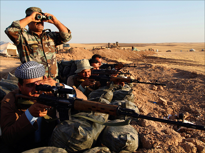 البارزاني يريد دعم مقاتلي البشمركة الكردية (رويترز)