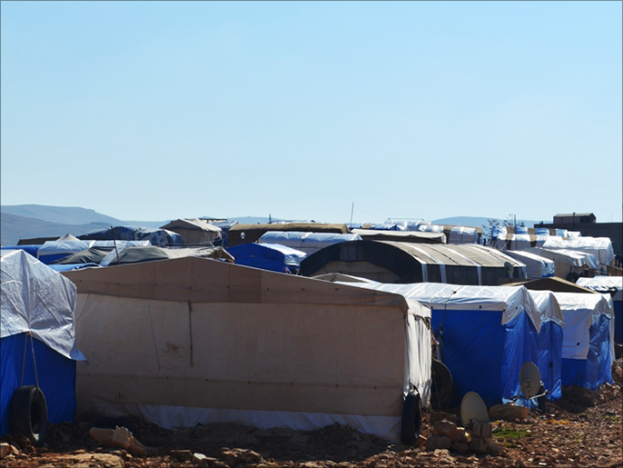 ‪جانب من مخيمات اللاجئين السوريين في لبنان‬  (الجزيرة)