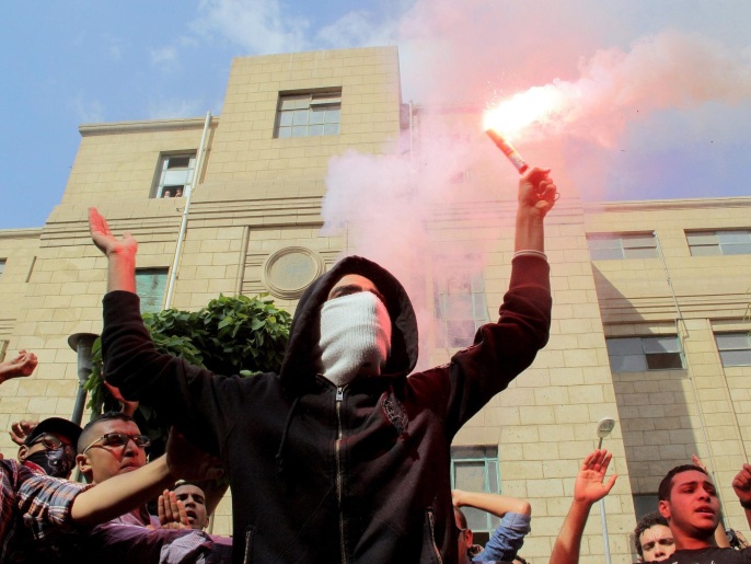 ‪مظاهرة سابقة ضد الانقلاب أمام جامعة القاهرة‬  (غيتي)