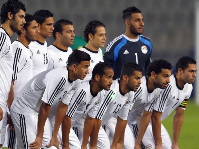 Egypt's soccer team players pose before their African Nations Cup qualifying soccer match against Senegal in Cairo November 15, 2014. REUTERS/Amr Abdallah Dalsh (EGYPT - Tags: SPORT SOCCER)