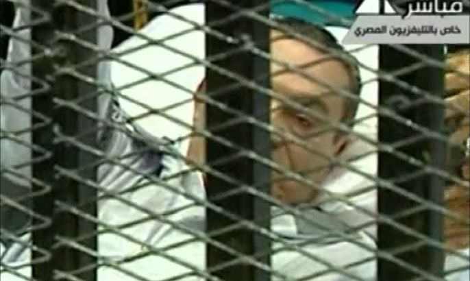 محكمة جنايات القاهرة تصدر حكمها على مبارك غدا