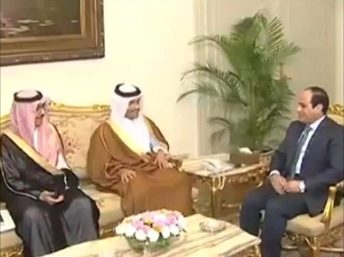 الرئيس المصري يستقبل في القاهرة مبعوث أمير دولة قطر بحضور رئيس الديوان الملكـي السعودي