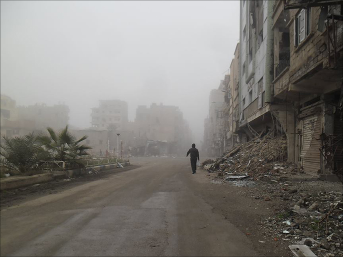 قصف النظام السوري دمر البنية التحتية لمدينة دير الزور(الجزيرة)