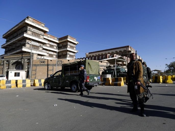 Yemeni soldiers stand guard outside the US Embassy in Sana'a, Yemen, 11 February 2015. The United States shut its embassy in Yemen 'due to the uncertain security situation,' the State Department said late 10 February 2015, as the country goes through a crisis following a takeover by Houthi rebels.
