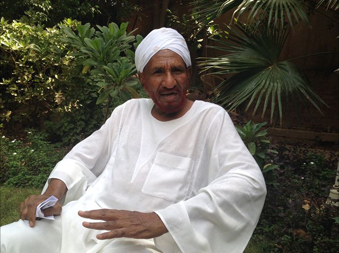 السيد الصادق المهدي زعيم حزب الأمة القومي السوداني