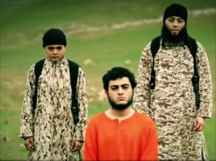 صورة من اليوتيوب عن اعدام داعش للطفل المقدسي