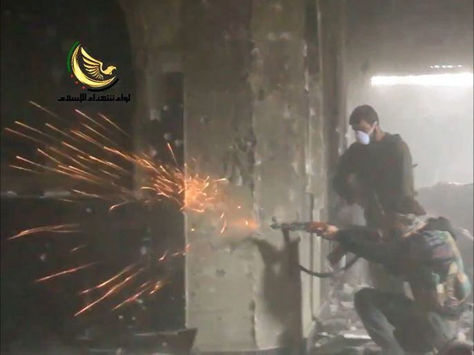 اشتباكات داخل مقام السيدة سكينة في داريا بريف دمشق