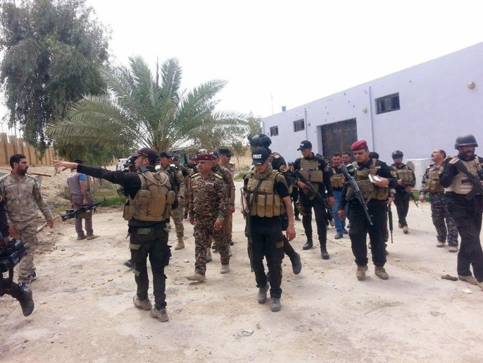 قوات عراقية في الرمادي تستعد لمهاجمة مواقع لتنظيم الدولة (أسوشيتد برس)