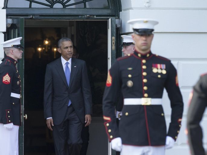 US President Barack Obama (L) walks out of the South Portico of the White House to greet a leader of the Gulf Cooperation Council countries, in Washington DC, USA, 13 May 2015. Obama welcomed leaders from Bahrain, Kuwait, Oman, Qatar, Saudi Arabia and the United Arab Emirates for a gathering of Gulf Cooperation Council countries.