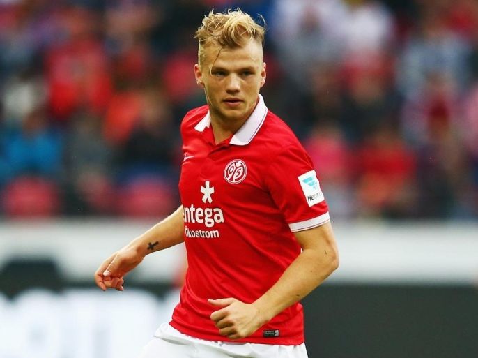 MAINZ, GERMANY - MAY 16: Johannes Geis of Mainz controles the ball during the Bundesliga match between 1. FSV Mainz 05 and 1. FC Koeln at Coface Arena on May 16, 2015 in Mainz, Germany.