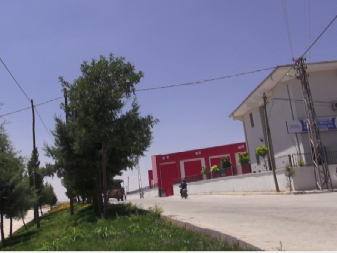بلدة قرقميش في طريقها إلى الحدود السورية (الجزيرة)