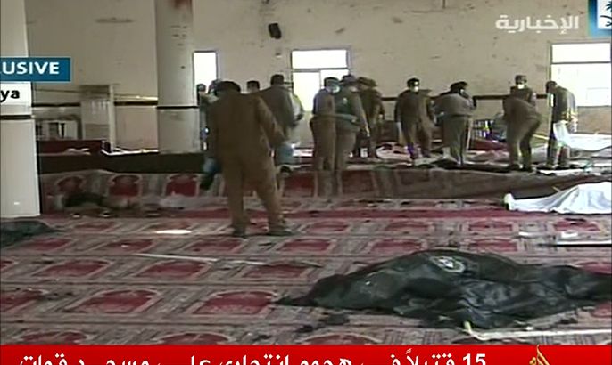 13 قتيلا في هجوم انتحاري على مسجد بأبها