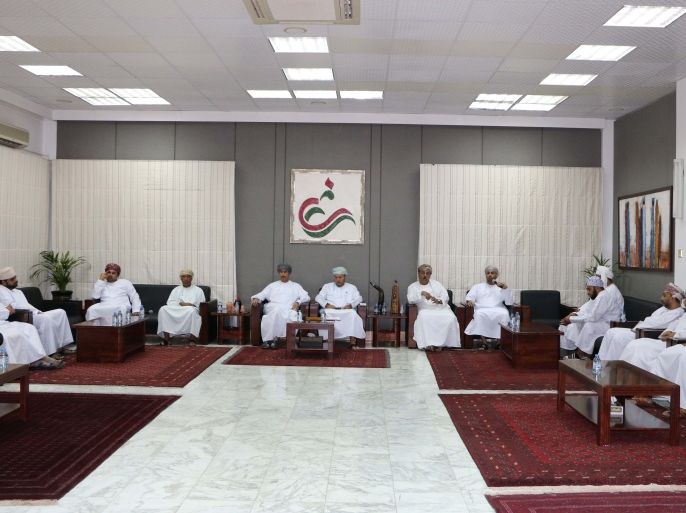 جلسة نقاشية حول تحديات التوظيف في سلطنة عمان