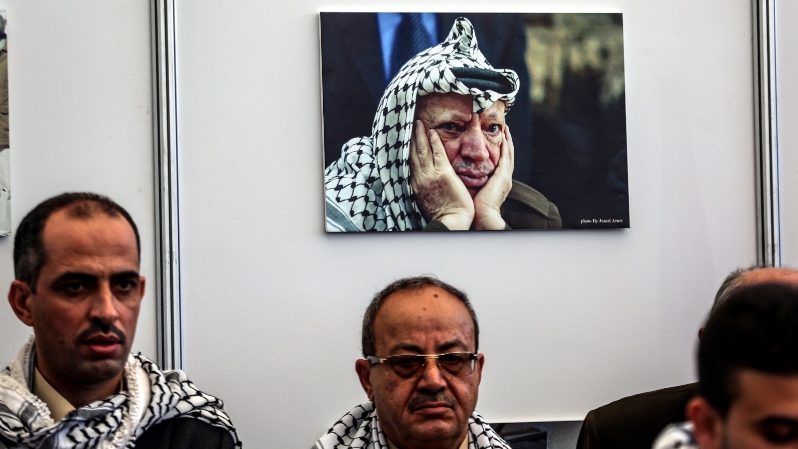 ‪المعرض يهدف لتوثيق جرائم الاحتلال الصهيوني ضد ياسر عرفات‬ (الأناضول)