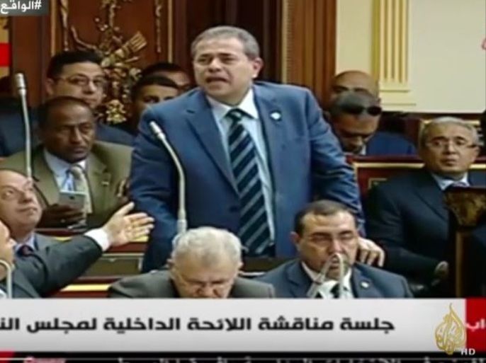 النائب المصري توفيق عكاشة في إحدى جلسات مجلس النواب