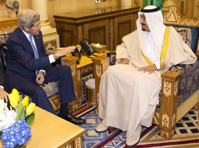 Secretary of State John Kerry (L) meets Saudi King Salman bin Abdulaziz al-Saud at Diriyah Farm in Diriyah March 5, 2015. Kerry met Gulf Arab foreign ministers in Riyadh on Thursday to brief them on progress in the nuclear talks with Iran and offer reassurance that any deal would not damage their interests. Kerry arrived in Riyadh late on Wednesday from Montreux, Switzerland, where he said he had made progress in talks with Iranian Foreign Minister Mohammad Javad Zarif that aim to conclude an atomic deal by the end of March. REUTERS/Evan Vucci/Pool (SAUDI ARABIA - Tags: POLITICS ROYALS)