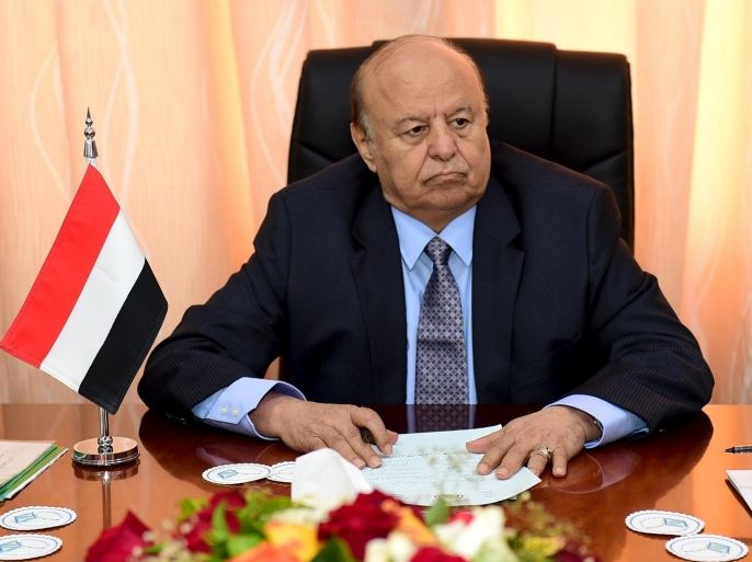 Yemen's President Abd-Rabbu Mansour Hadi sits during a meeting with government officials in the country's southern port city of Aden, December 1, 2015. REUTERS/Stringer EDITORIAL USE ONLY. NO RESALES. NO ARCHIVE