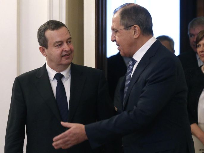 Russian Foreign Minister Sergei Lavrov (C) meets with Serbian Foreign Minister Ivica Dacic (L) in Moscow, Russia, 01 April 2016. The Serbian Ministry of Foreign Affair report that bilateral issues in the relations between the two countries will be discussed during the two day visit from 31 March - 01 April 2016.