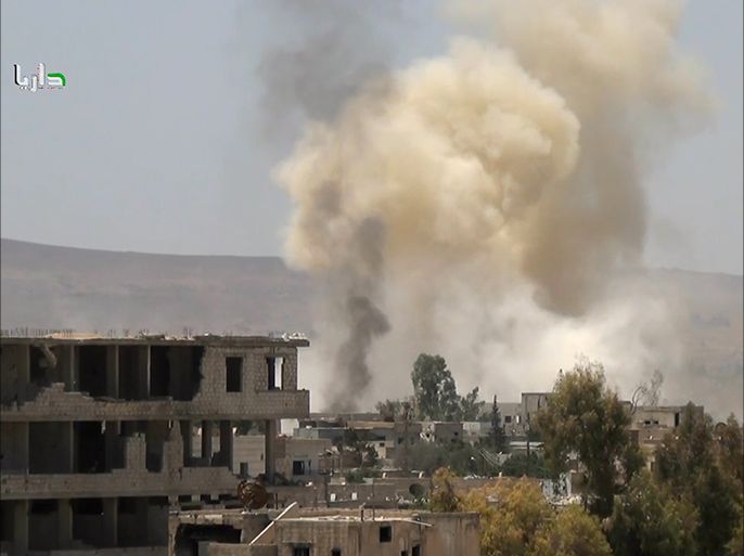 النظام السوري يقصف داريا المحاصرة بريف دمشق