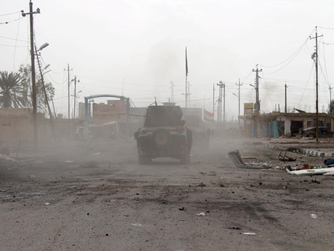 ‪قوات عراقية أثناء معارك سابقة في الأنبار‬ (رويترز-أرشيف)