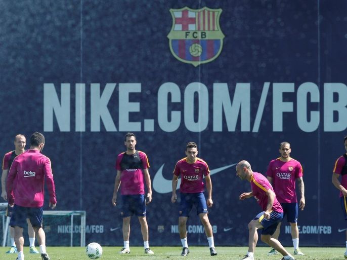 Football Soccer - Barcelona training - Joan Gamper training camp, Barcelona, Spain - 21/5/16 - Barcelona's players attend a training session prior to Spanish Kings Cup final against Sevilla. REUTERS/Albert Gea
