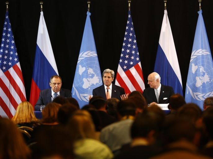 U.S. Secretary of State John Kerry, center, Russian Foreign Minister Sergey Lavrov, left, and UN Special Envoy for Syria Staffan de Mistura, right, attend a news conference after the International Syria Support Group (ISSG) meeting in Munich, Germany, Friday, Feb. 12, 2016. Talks aimed at narrowing differences over Syria and keeping afloat diplomacy to end its civil war have gotten under way in Munich.(AP Photo/Matthias Schrader)