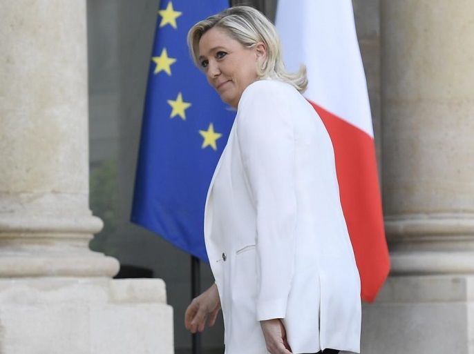 Leader of the French party National Front (FN) Marine Le Pen arrives at the Elysee Palace for a meeting with French President Francois Hollande (unseen) in Paris, France, 25 June 2016. Britons in a referendum on 23 June have voted by a narrow margin to leave the European Union (EU). Media reports on early 24 June indicate that 51.9 per cent voted in favour of leaving the EU while only 48.1 per cent voted for remaining in.