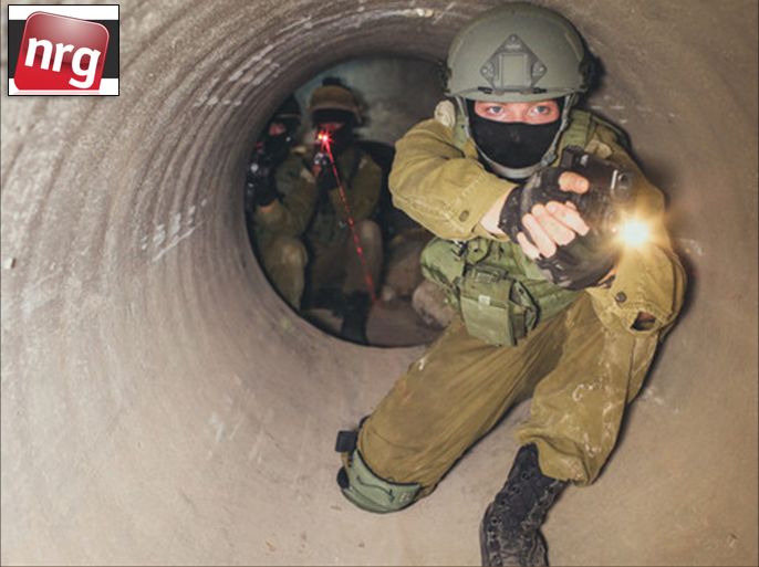 جندي إسرائيلي داخل نفق أثناء أحد التدريبات العسكرية (صحيفة مكور ريشون).