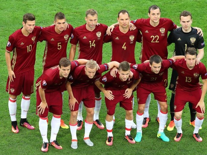 Players of Russia line up before the UEFA EURO 2016 group B preliminary round match between England and Russia at Stade Velodrome in Marseille, France, 11 June 2016.(RESTRICTIONS APPLY: For editorial news reporting purposes only. Not used for commercial or marketing purposes without prior written approval of UEFA. Images must appear as still images and must not emulate match action video footage. Photographs published in online publications (whether via the Internet or otherwise) shall have an interval of at least 20 seconds between the posting.) EPA/ALI HAIDER