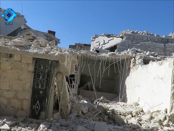 ‪‬ آثار دمار في مدينة حلب جراء الغارات الجوية(ناشطون)