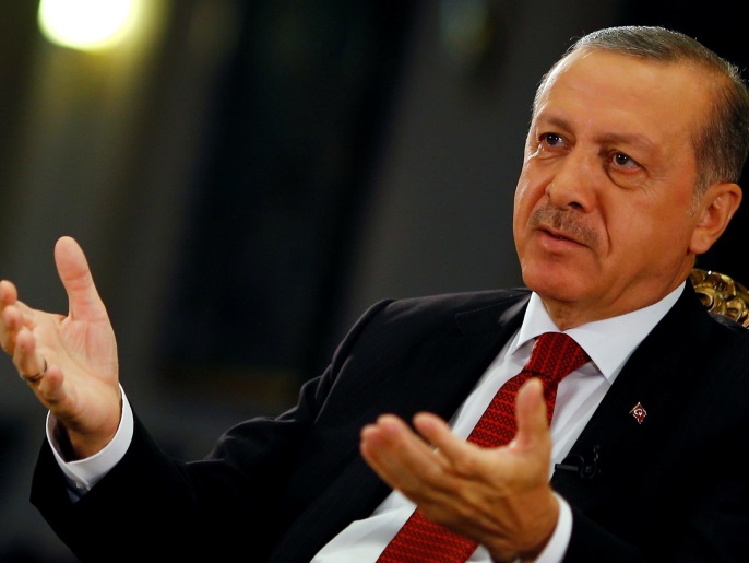 ‪أردوغان أكد أن حالة الطوارئ لن تكون موجهة ضد المواطنين‬ (رويترز)