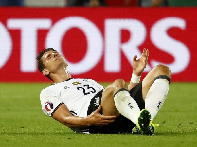 Football Soccer - Germany v Italy - EURO 2016 - Quarter Final - Stade de Bordeaux, Bordeaux, France - 2/7/16 Germany's Mario Gomez is down injured REUTERS/Michael Dalder Livepic