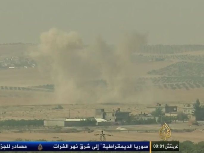 آثار قصف جوي لأحد مواقع تنظيم الدولة الإسلامية في منطقة جرابلس