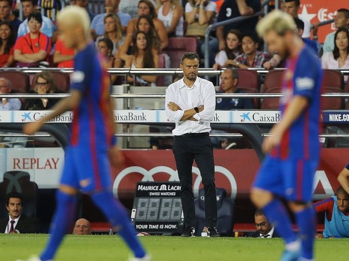 Barcelona's head coach Luis Enrique during the Spanish Primera Division soccer match between FC Barcelona and Deportivo Alaves at Camp Nou in Barcelona, Spain, 10 September 2016.
