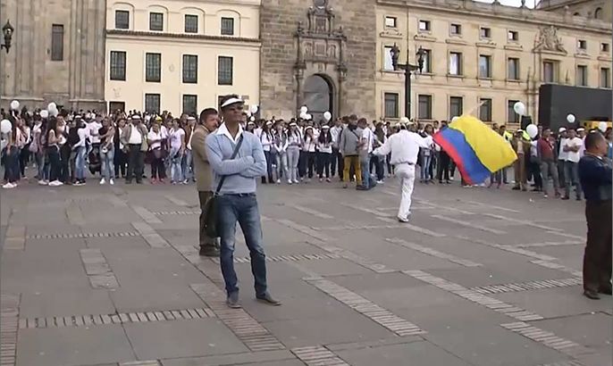 الكولومبيون يصوتون على اتفاق السلام مع "فارك"