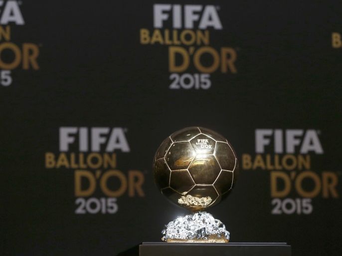 The trophy for the 2015 FIFA World Player of the Year, is displayed during a news conference prior to the Ballon d'Or 2015 awards ceremony in Zurich, Switzerland, January 11, 2016 REUTERS/Arnd Wiegmann