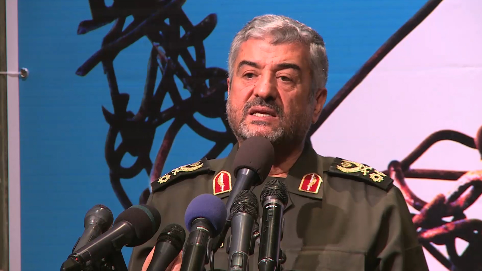 قائد الحرس الثوري الايراني اللواء محمد علي جعفري (الجزيرة)