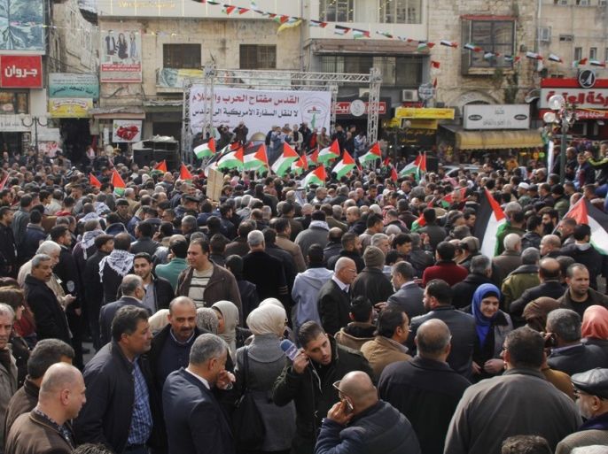 فلسطين-نابلس- اعتصام ضد نقل السفارة الأمريكية للقدس