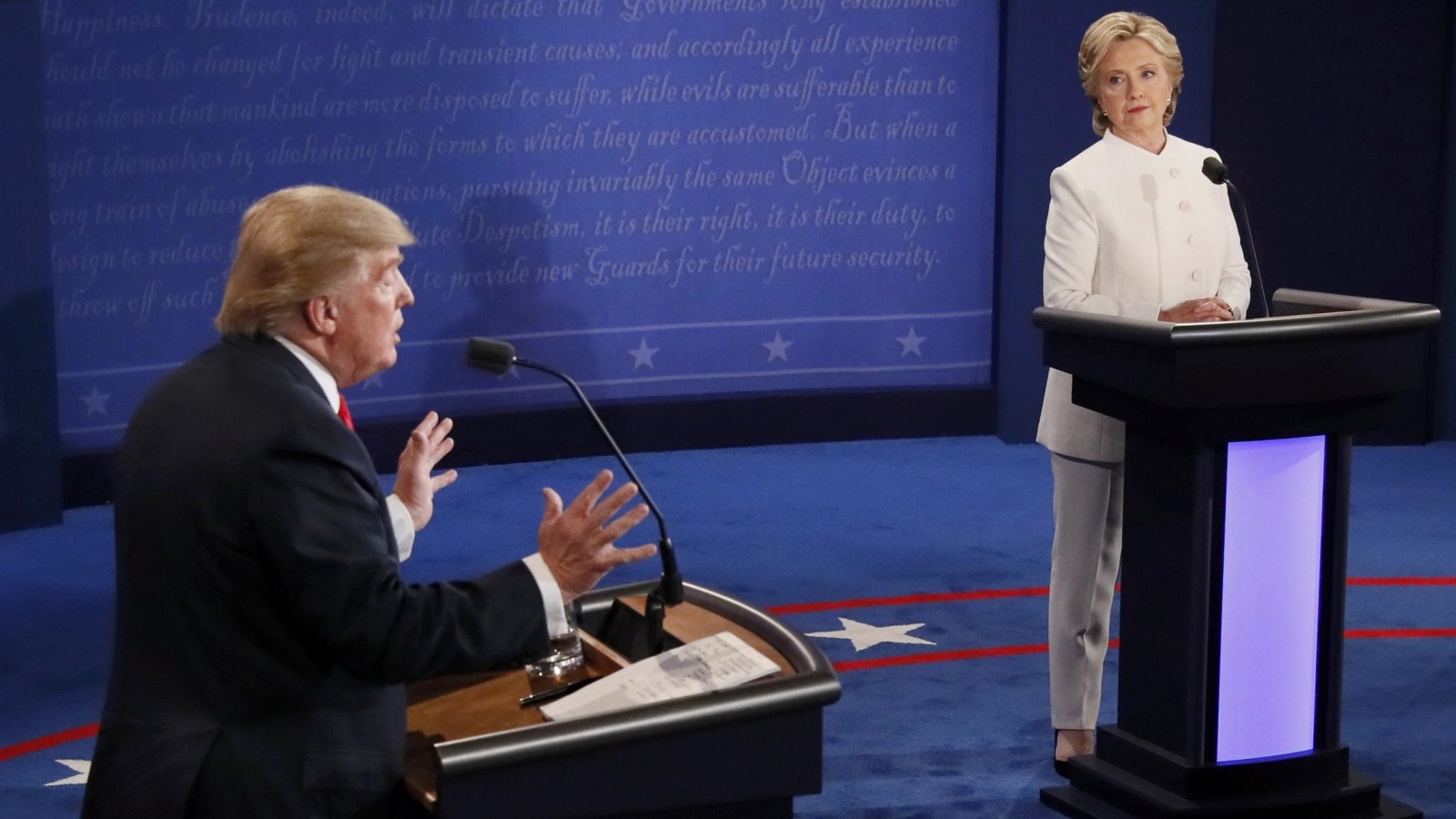 المناظرة التي جمعت بين مرشحي الرئاسة للولايات المتحدة الأميركية دونالد ترمب وهيلاري كلينتون. (رويترز)