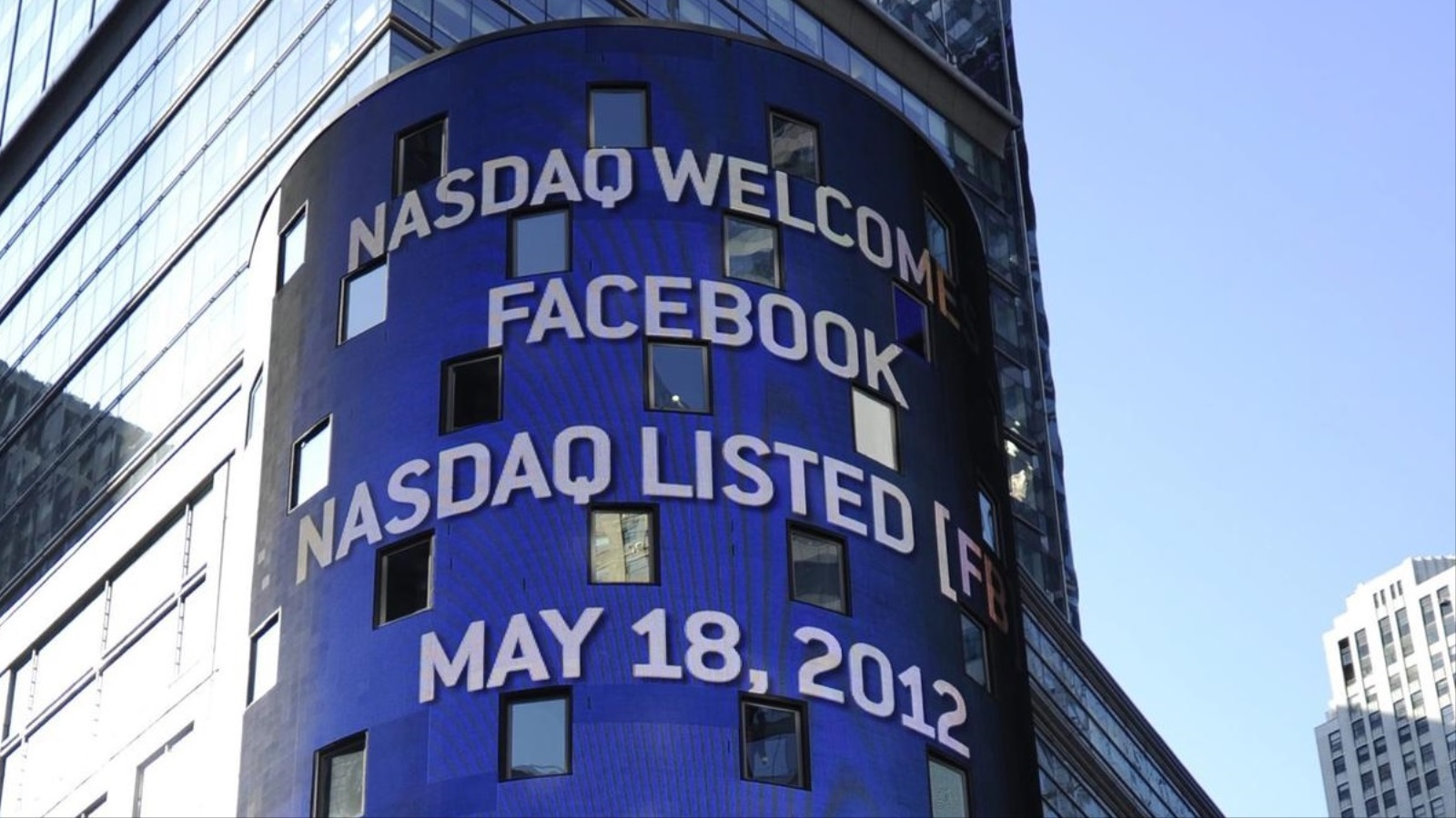 ‪فيسبوك بدأت ببيع أسهمها للجمهور يوم 18 مايو/أيار 2012‬ فيسبوك بدأت ببيع أسهمها للجمهور يوم 18 مايو/أيار 2012 (الأوروبية)