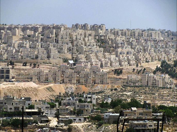 فلسطين جنوب القدس مستوطنة جبل ابو غنيم .. الفلسطينيون يعتقدون أن التخلي عن حل الدولتين وتصعيد الاستيطان الإسرائيلي سيؤدي إلى مواجهة جديدة