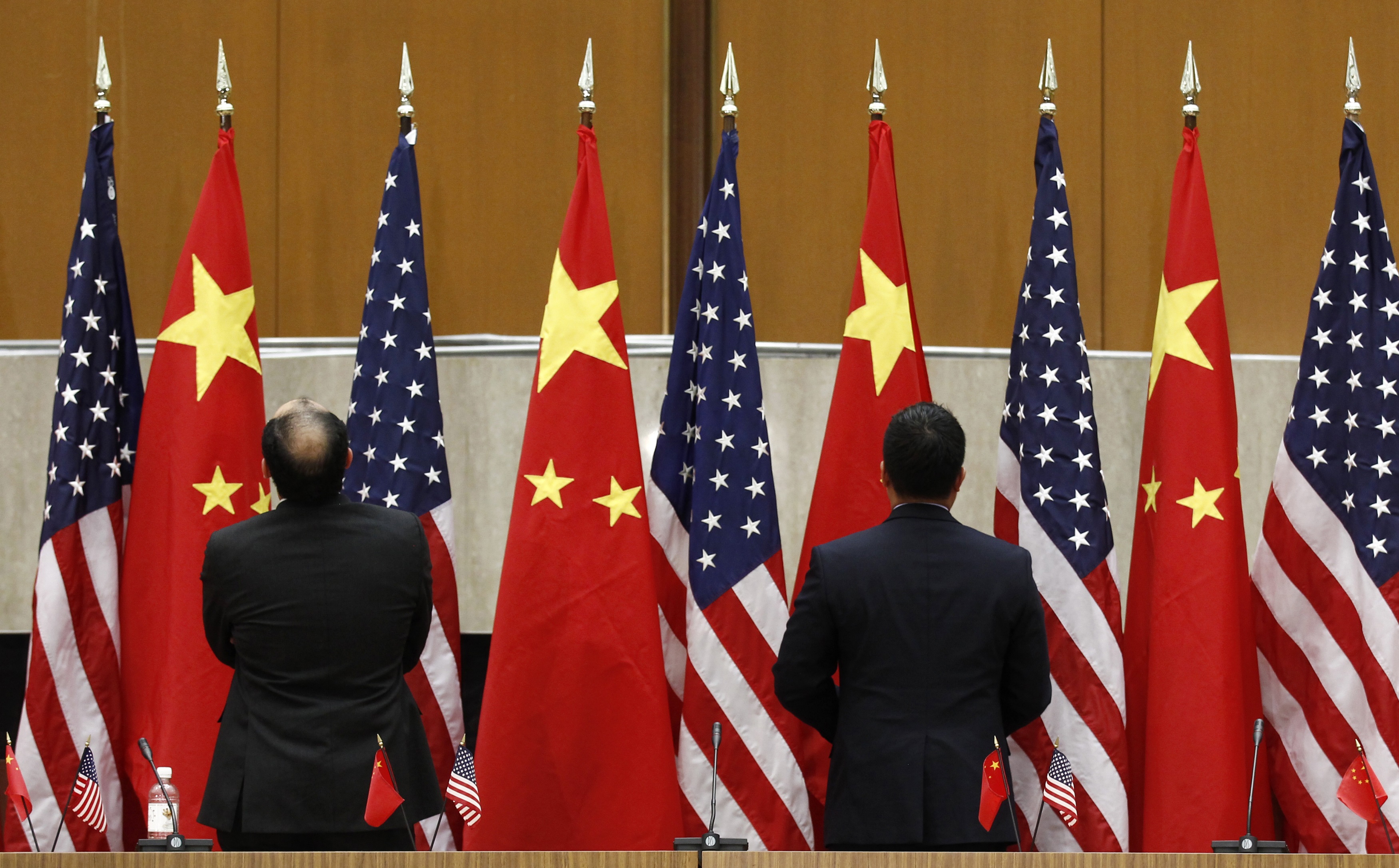 التوتّر بين الصين والولايات المتحدة أحد أكثر الموضوعات سخونة في السياسات الدولية (رويترز)