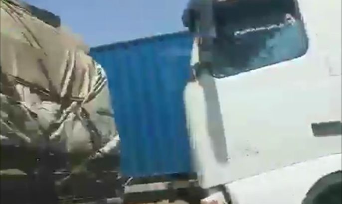 الحوثيون يحتجزون عشرات الشاحنات المحملة بالأغذية في ذمار