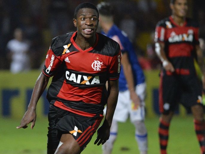 OSASCO, BRAZIL - JANUARY 15:– Vinicius Junior of Flamengo celebrates after scoring during a match between Cruzeiro and Flamengo as part of round of sixteen of Sao Paulo Junior Cup 2017 at Prefeito José Liberatti Stadium on January 15, 2017 in Osasco, Brazil. (Photo by Levi Bianco/Brazil Photo Press/LatinContent/Getty Images