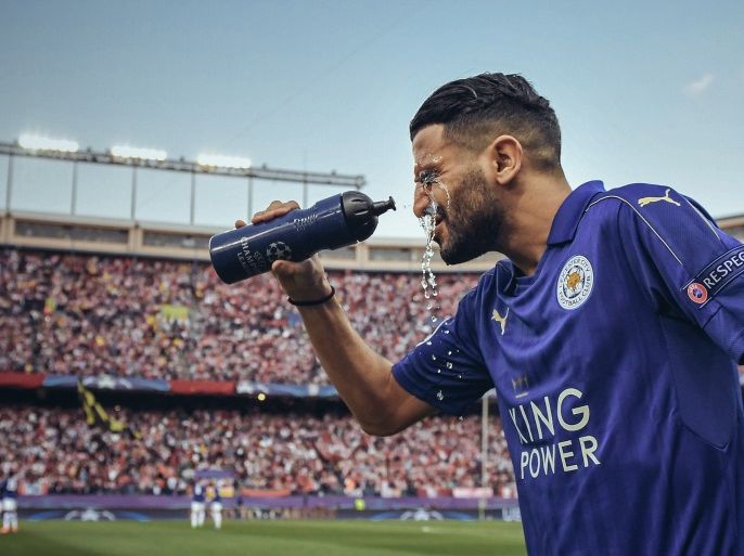 MADRID, SPAIN - APRIL 12: [EDITORS NOTE: THIS IMAGE WAS PROCESSED USING DIGITAL FILTERS] Riyad Mahrez looks on during the UEFA Champions League Quarter Final first leg match between Club Atletico de Madrid and Leicester City at Vicente Calderon Stadium on April 12, 2017 in Madrid, Spain. (Photo by Michael Regan/Getty Images)